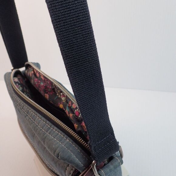 Vera Bradley Denim Floral Garden Snail Lined Crossbody Purse Bag - Picture 5 of 16
